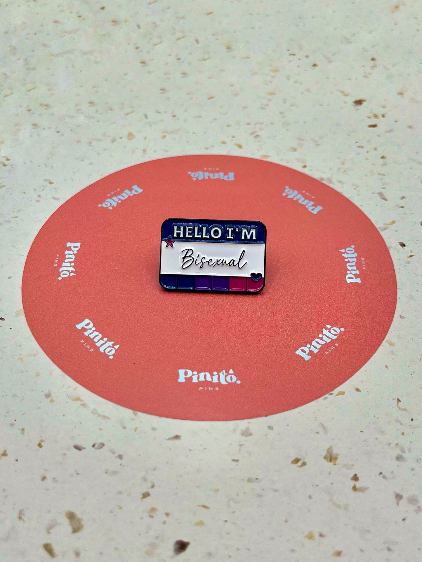 Hello I’m: (Incluye lesbian)