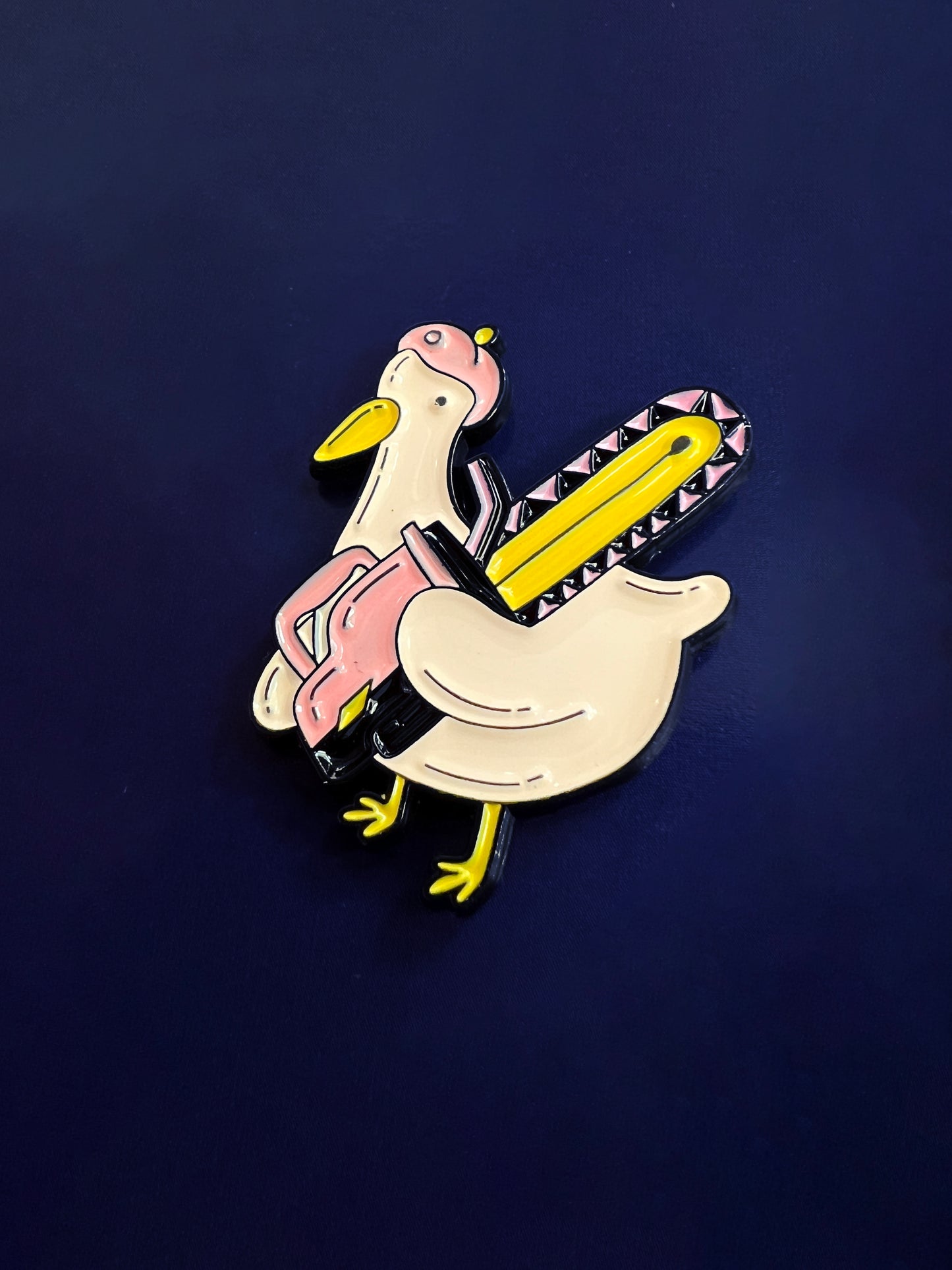 Patito con motosierra