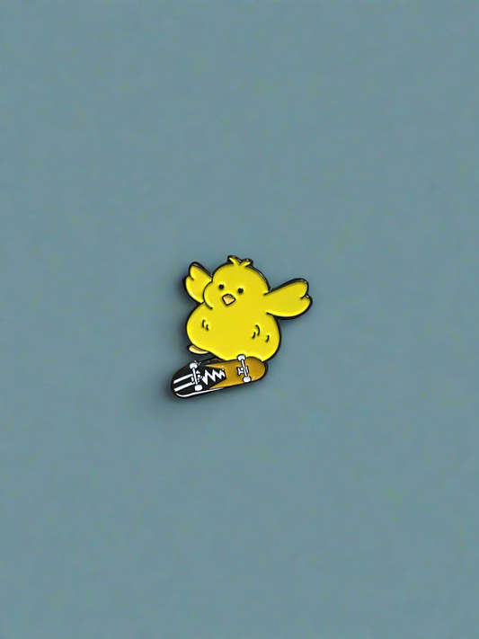 Pollito en patineta