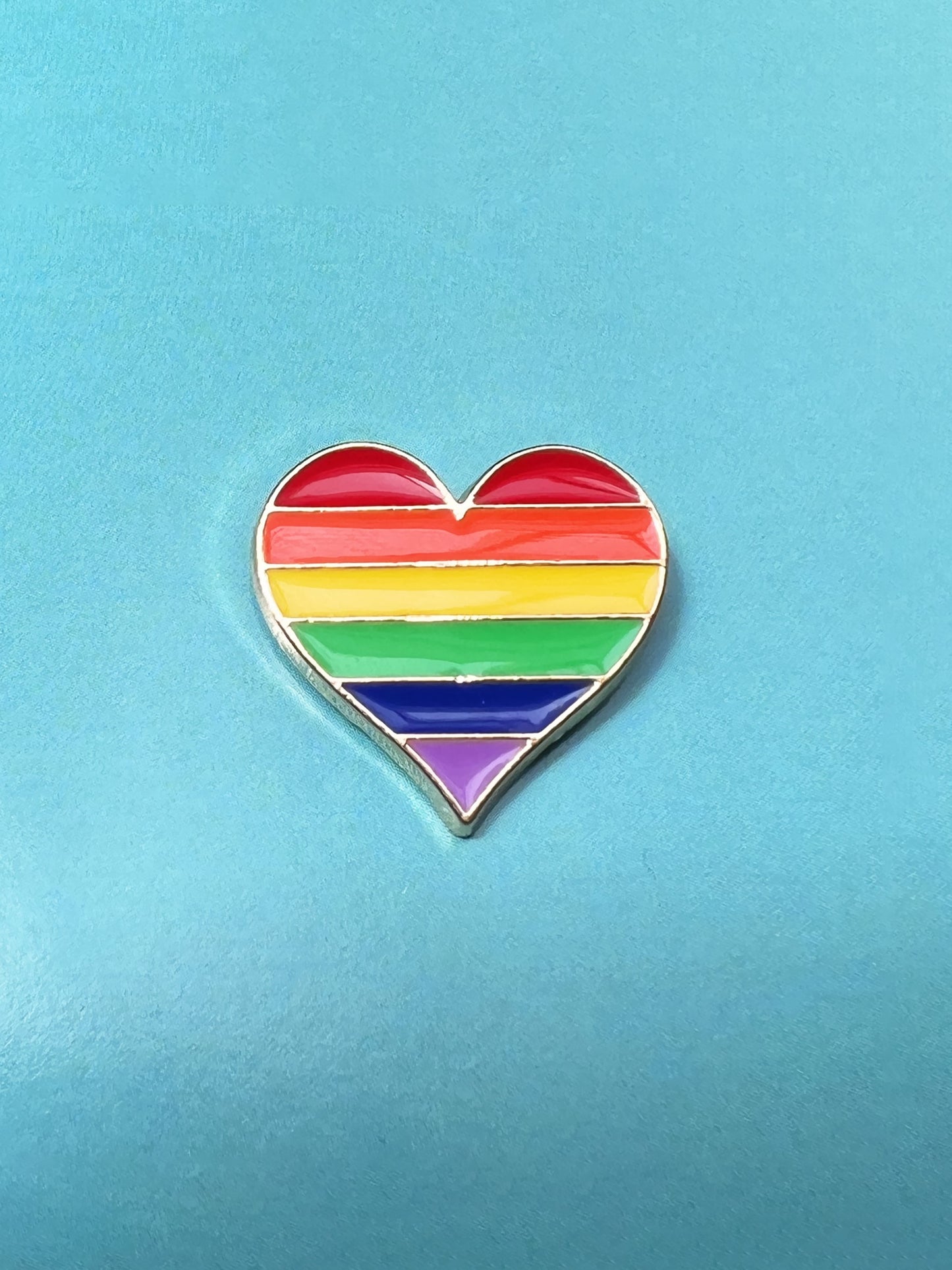 Corazón del orgullo LGBTQI+